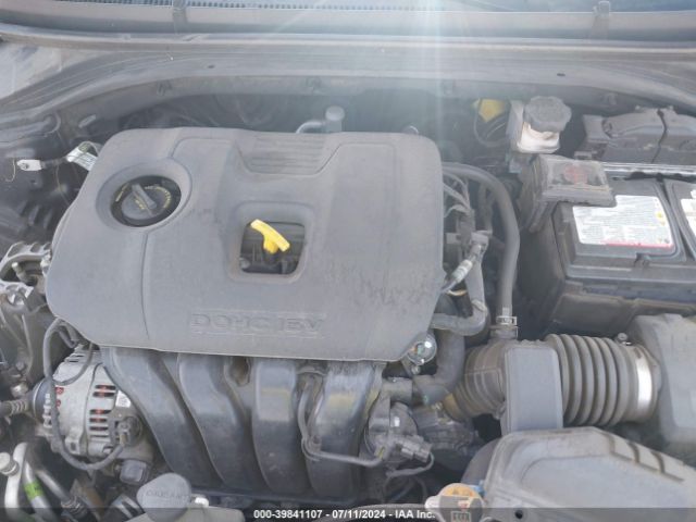 Photo 9 VIN: 5NPD84LF0KH482525 - HYUNDAI ELANTRA 