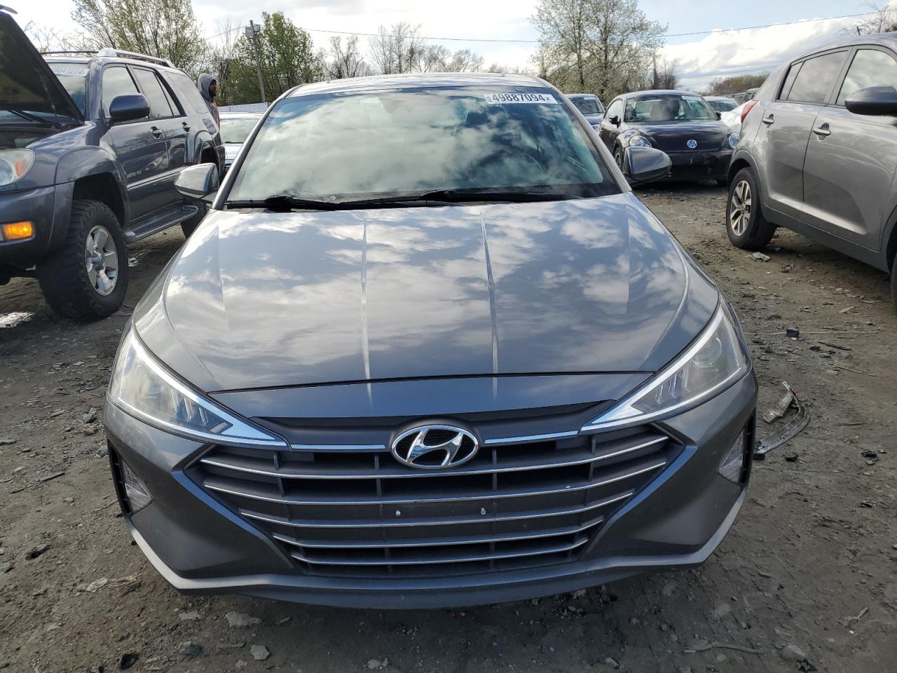 Photo 4 VIN: 5NPD84LF0KH496490 - HYUNDAI ELANTRA 