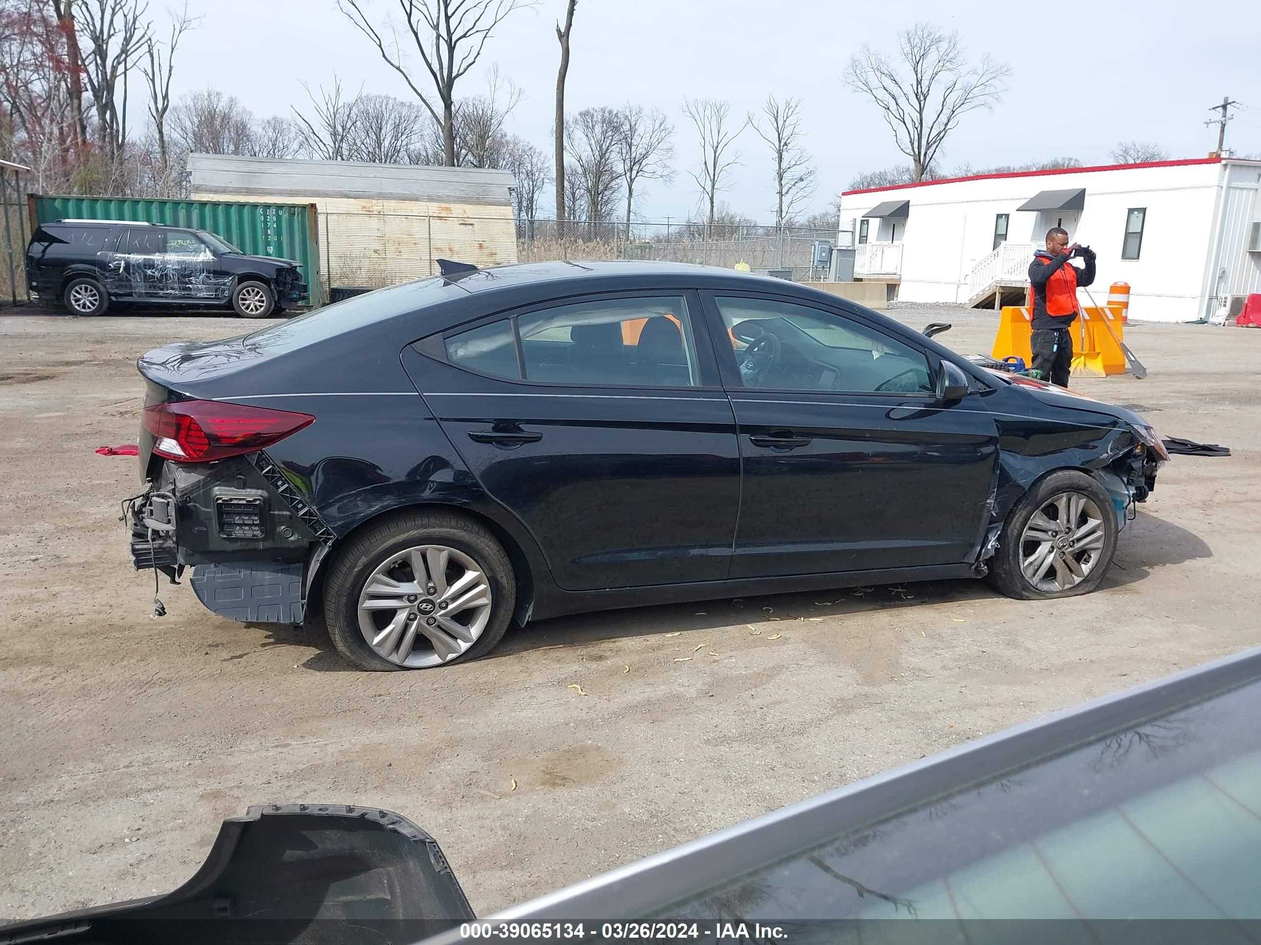 Photo 13 VIN: 5NPD84LF0LH498533 - HYUNDAI ELANTRA 