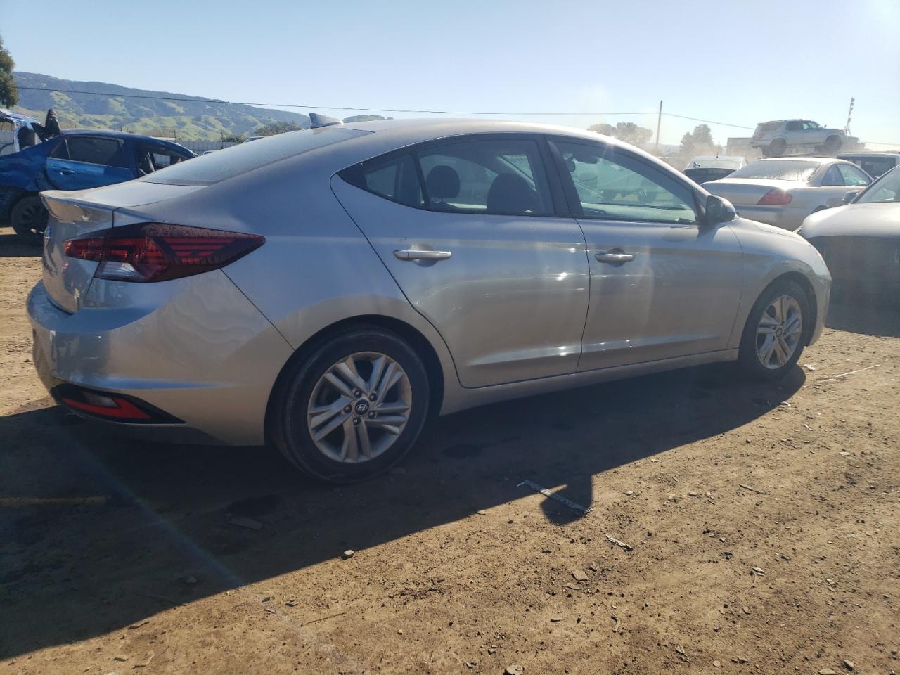 Photo 2 VIN: 5NPD84LF0LH585963 - HYUNDAI ELANTRA 