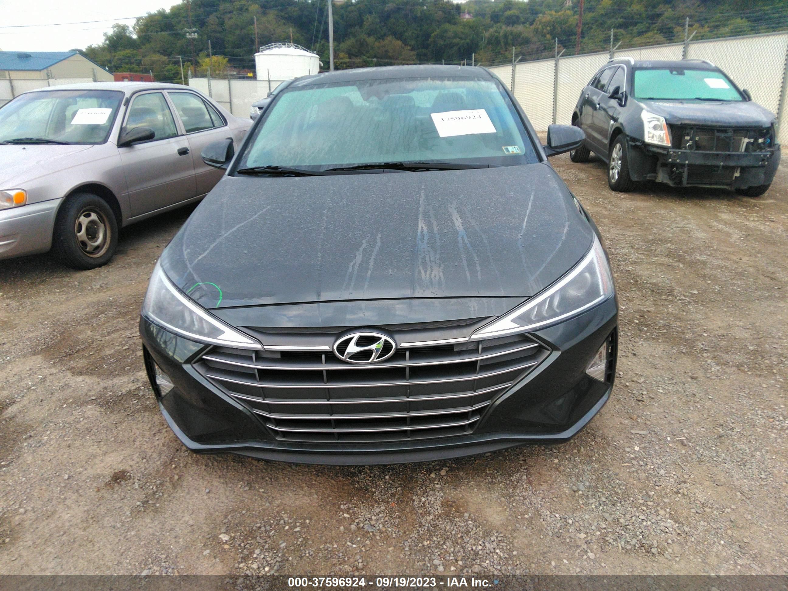 Photo 11 VIN: 5NPD84LF0LH614815 - HYUNDAI ELANTRA 