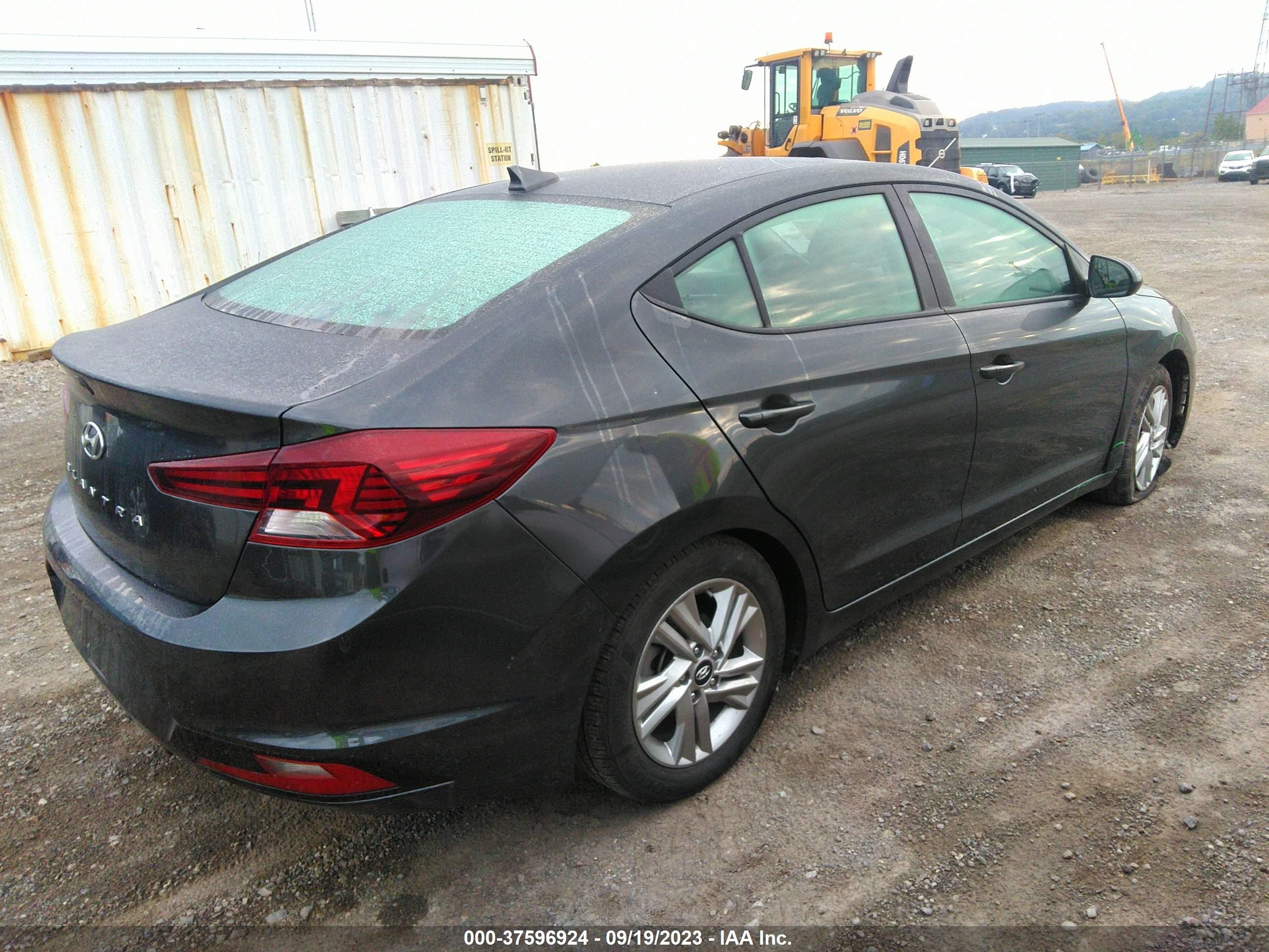 Photo 3 VIN: 5NPD84LF0LH614815 - HYUNDAI ELANTRA 