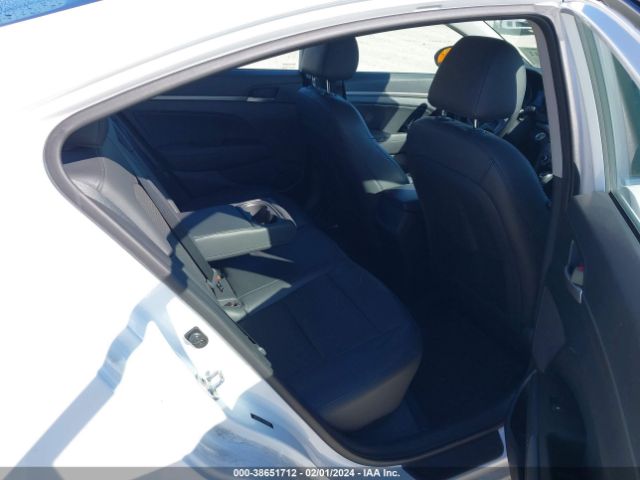 Photo 7 VIN: 5NPD84LF1HH004008 - HYUNDAI ELANTRA 