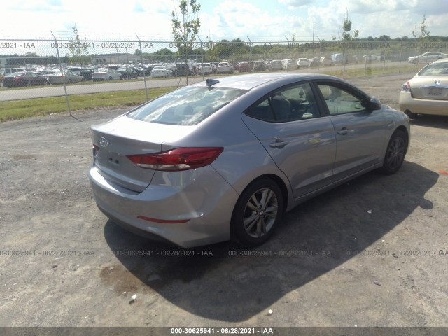 Photo 3 VIN: 5NPD84LF1HH005711 - HYUNDAI ELANTRA 