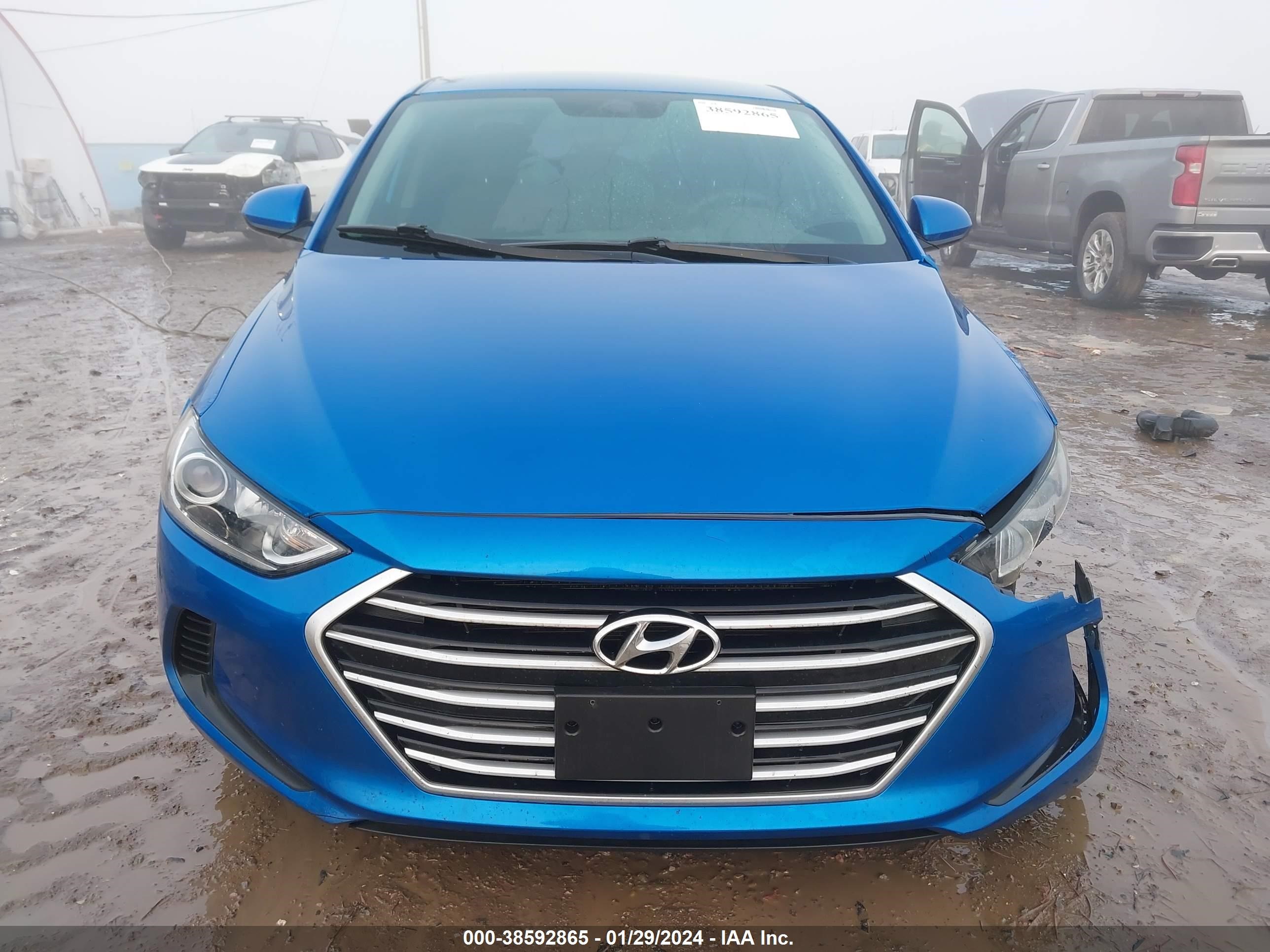 Photo 12 VIN: 5NPD84LF1HH005935 - HYUNDAI ELANTRA 