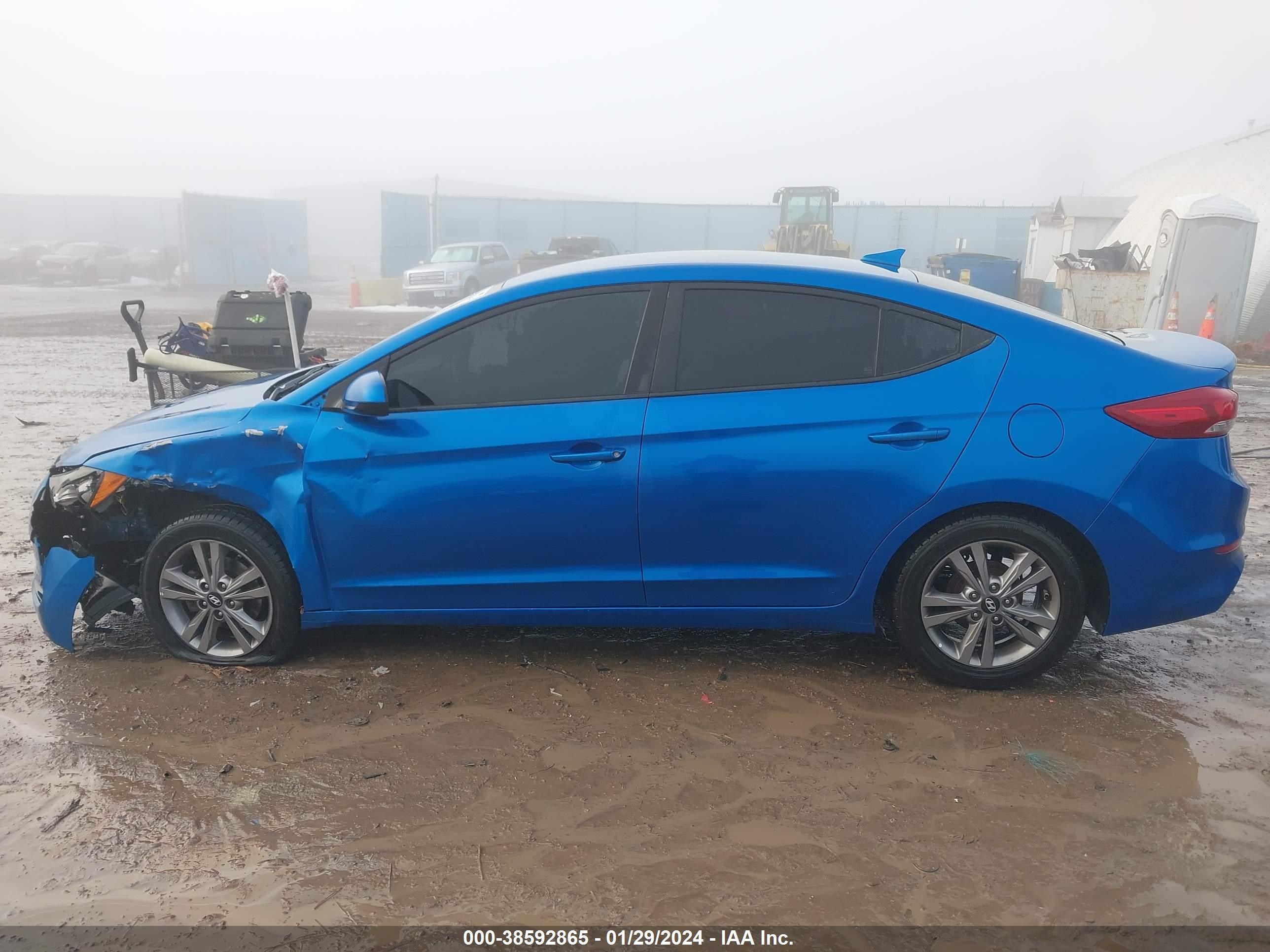 Photo 14 VIN: 5NPD84LF1HH005935 - HYUNDAI ELANTRA 