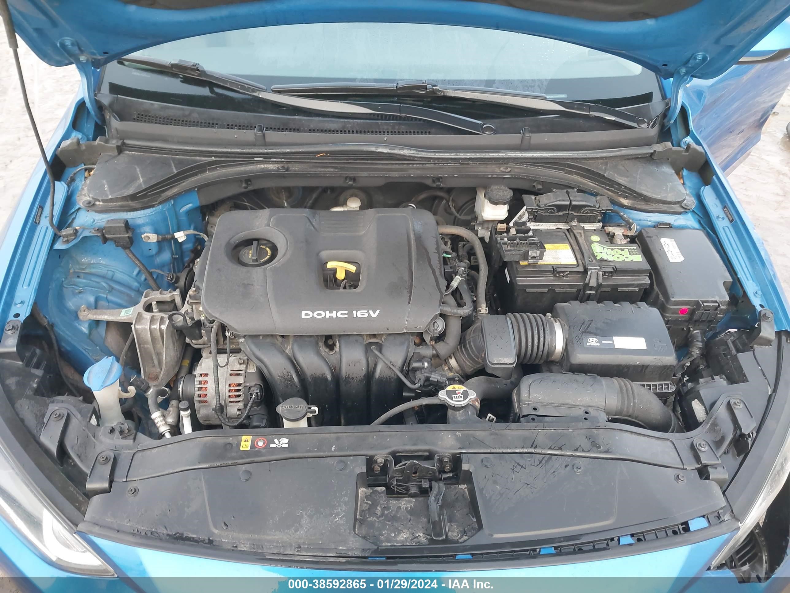 Photo 9 VIN: 5NPD84LF1HH005935 - HYUNDAI ELANTRA 