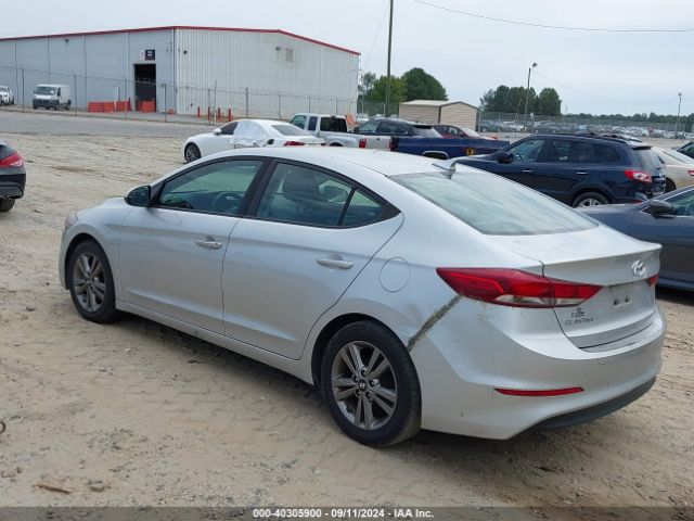 Photo 2 VIN: 5NPD84LF1HH018796 - HYUNDAI ELANTRA 