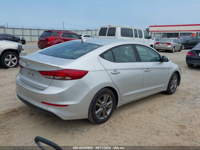 Photo 3 VIN: 5NPD84LF1HH018796 - HYUNDAI ELANTRA 