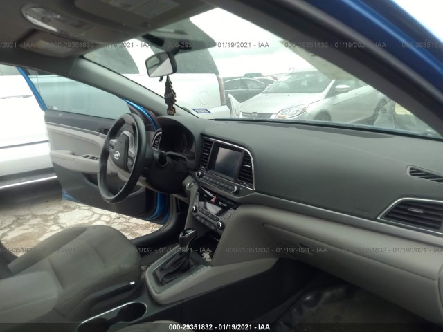 Photo 4 VIN: 5NPD84LF1HH022024 - HYUNDAI ELANTRA 