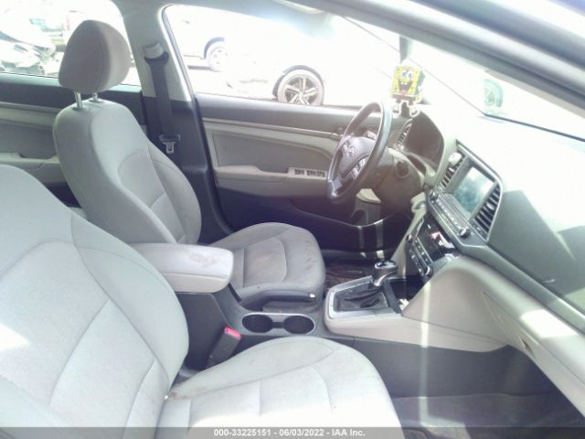 Photo 4 VIN: 5NPD84LF1HH023268 - HYUNDAI ELANTRA 