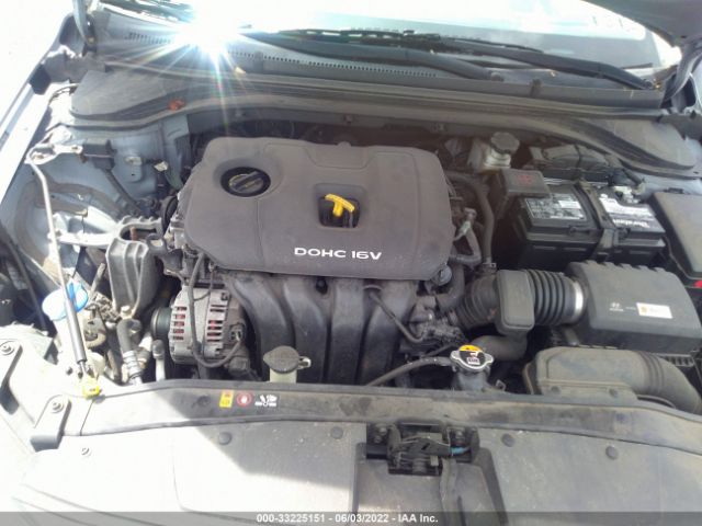 Photo 9 VIN: 5NPD84LF1HH023268 - HYUNDAI ELANTRA 