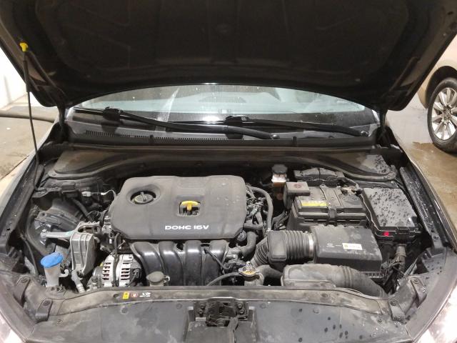 Photo 6 VIN: 5NPD84LF1HH024369 - HYUNDAI ELANTRA 