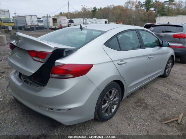 Photo 3 VIN: 5NPD84LF1HH025800 - HYUNDAI ELANTRA 