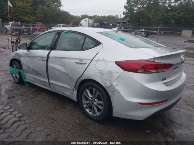 Photo 2 VIN: 5NPD84LF1HH032357 - HYUNDAI ELANTRA 