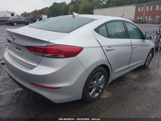 Photo 3 VIN: 5NPD84LF1HH032357 - HYUNDAI ELANTRA 