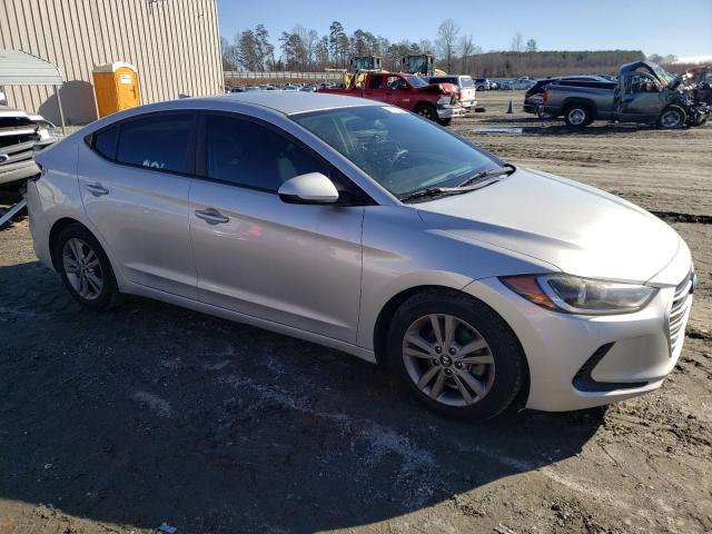 Photo 3 VIN: 5NPD84LF1HH033993 - HYUNDAI ELANTRA SE 