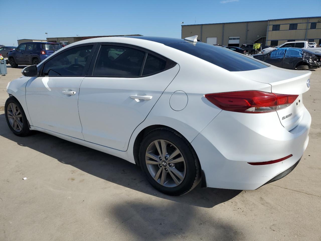 Photo 1 VIN: 5NPD84LF1HH040541 - HYUNDAI ELANTRA 