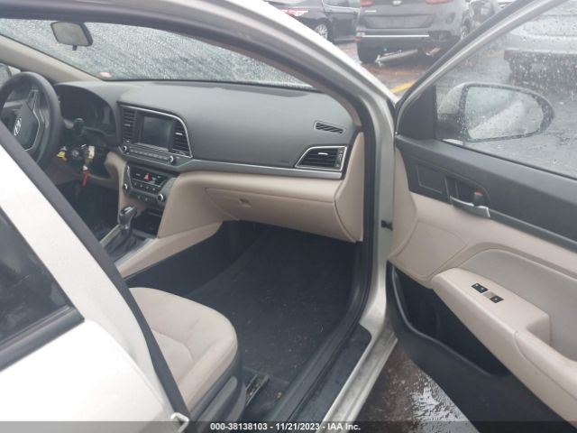 Photo 4 VIN: 5NPD84LF1HH041317 - HYUNDAI ELANTRA 