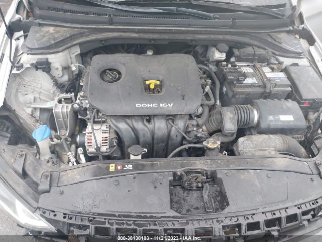 Photo 9 VIN: 5NPD84LF1HH041317 - HYUNDAI ELANTRA 