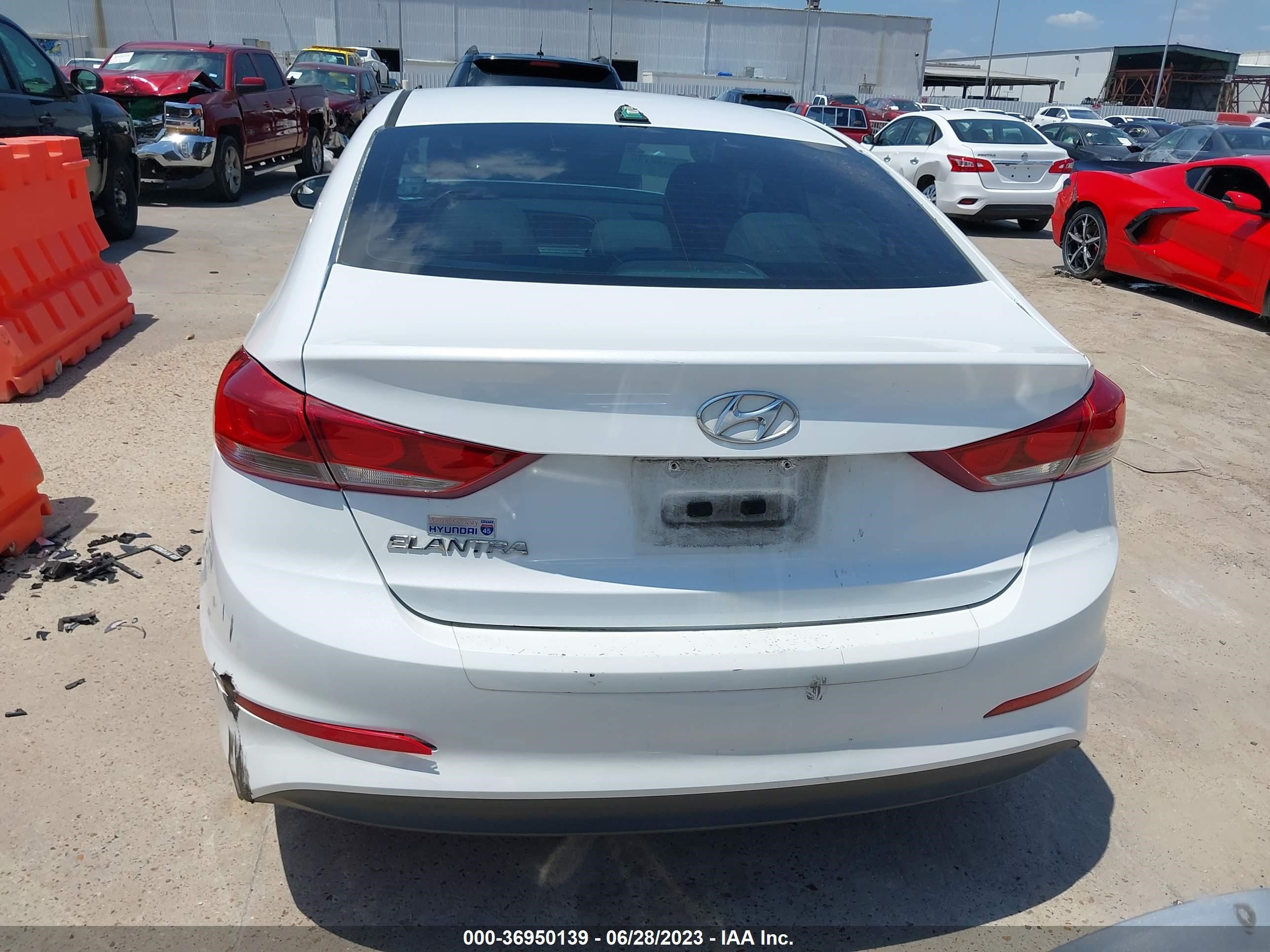 Photo 15 VIN: 5NPD84LF1HH044069 - HYUNDAI ELANTRA 