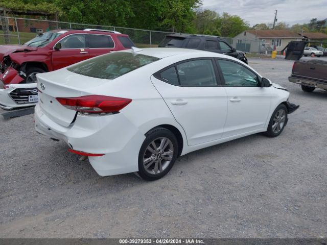 Photo 3 VIN: 5NPD84LF1HH057226 - HYUNDAI ELANTRA 