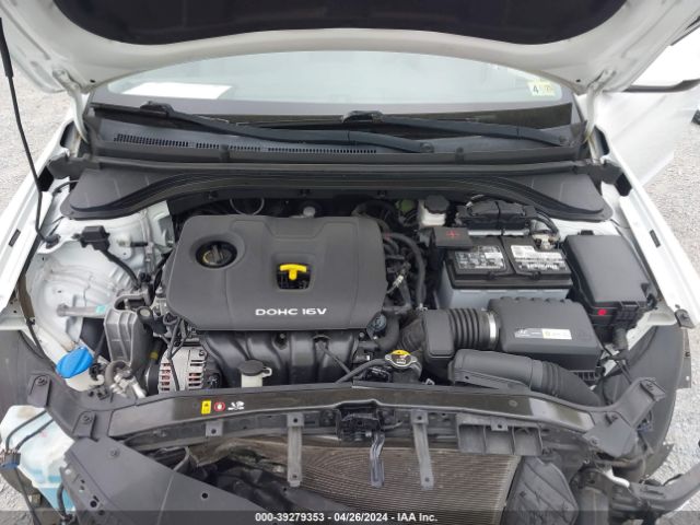 Photo 9 VIN: 5NPD84LF1HH057226 - HYUNDAI ELANTRA 