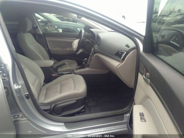 Photo 4 VIN: 5NPD84LF1HH062538 - HYUNDAI ELANTRA 