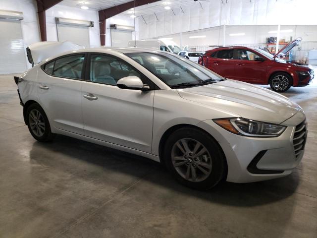 Photo 3 VIN: 5NPD84LF1HH077654 - HYUNDAI ELANTRA SE 