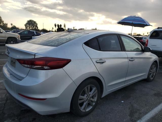 Photo 2 VIN: 5NPD84LF1HH081302 - HYUNDAI ELANTRA SE 