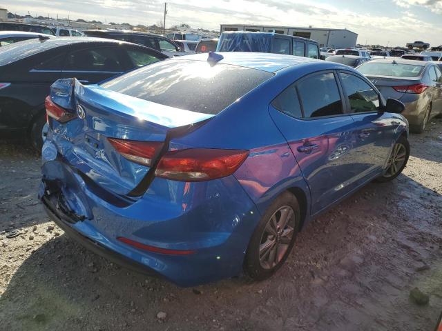 Photo 2 VIN: 5NPD84LF1HH085642 - HYUNDAI ELANTRA 