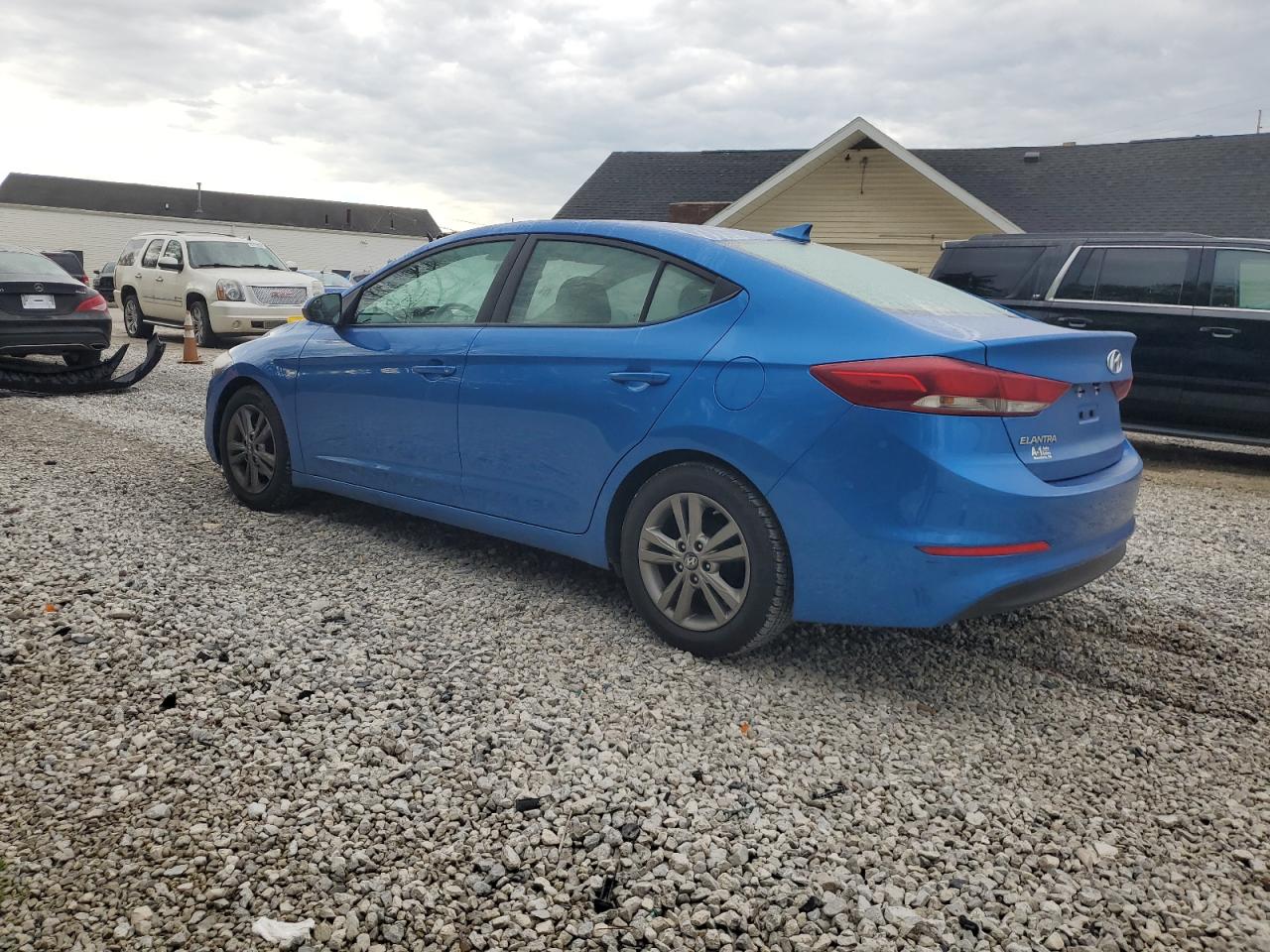 Photo 1 VIN: 5NPD84LF1HH110829 - HYUNDAI ELANTRA 