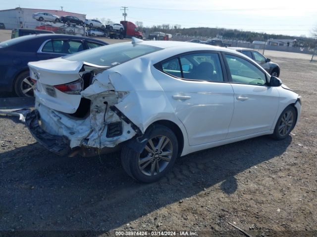 Photo 3 VIN: 5NPD84LF1HH121040 - HYUNDAI ELANTRA 