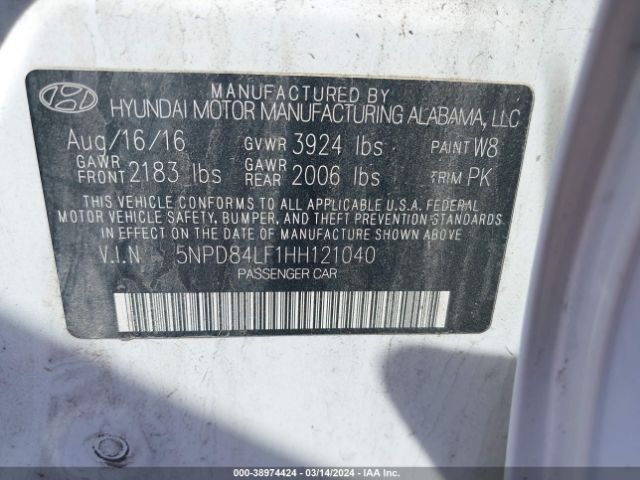 Photo 8 VIN: 5NPD84LF1HH121040 - HYUNDAI ELANTRA 