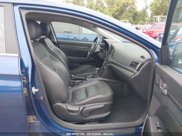 Photo 4 VIN: 5NPD84LF1HH129736 - HYUNDAI ELANTRA 