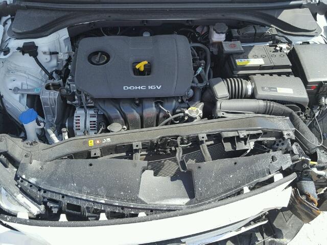 Photo 6 VIN: 5NPD84LF1HH131292 - HYUNDAI ELANTRA 