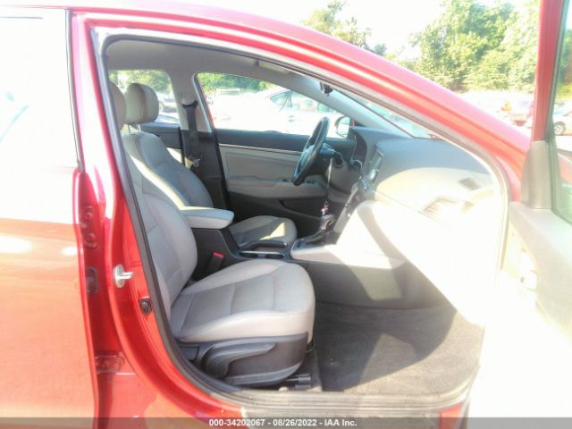 Photo 4 VIN: 5NPD84LF1HH172750 - HYUNDAI ELANTRA 