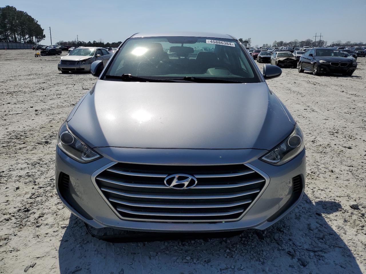 Photo 4 VIN: 5NPD84LF1HH175146 - HYUNDAI ELANTRA 