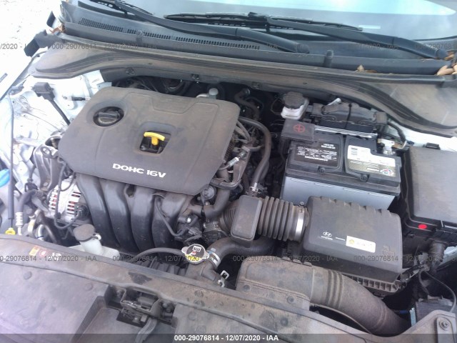 Photo 9 VIN: 5NPD84LF1HH178676 - HYUNDAI ELANTRA 