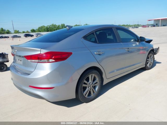 Photo 3 VIN: 5NPD84LF1HH181559 - HYUNDAI ELANTRA 