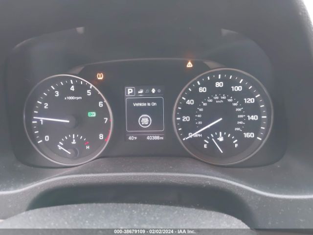 Photo 6 VIN: 5NPD84LF1HH205567 - HYUNDAI ELANTRA 