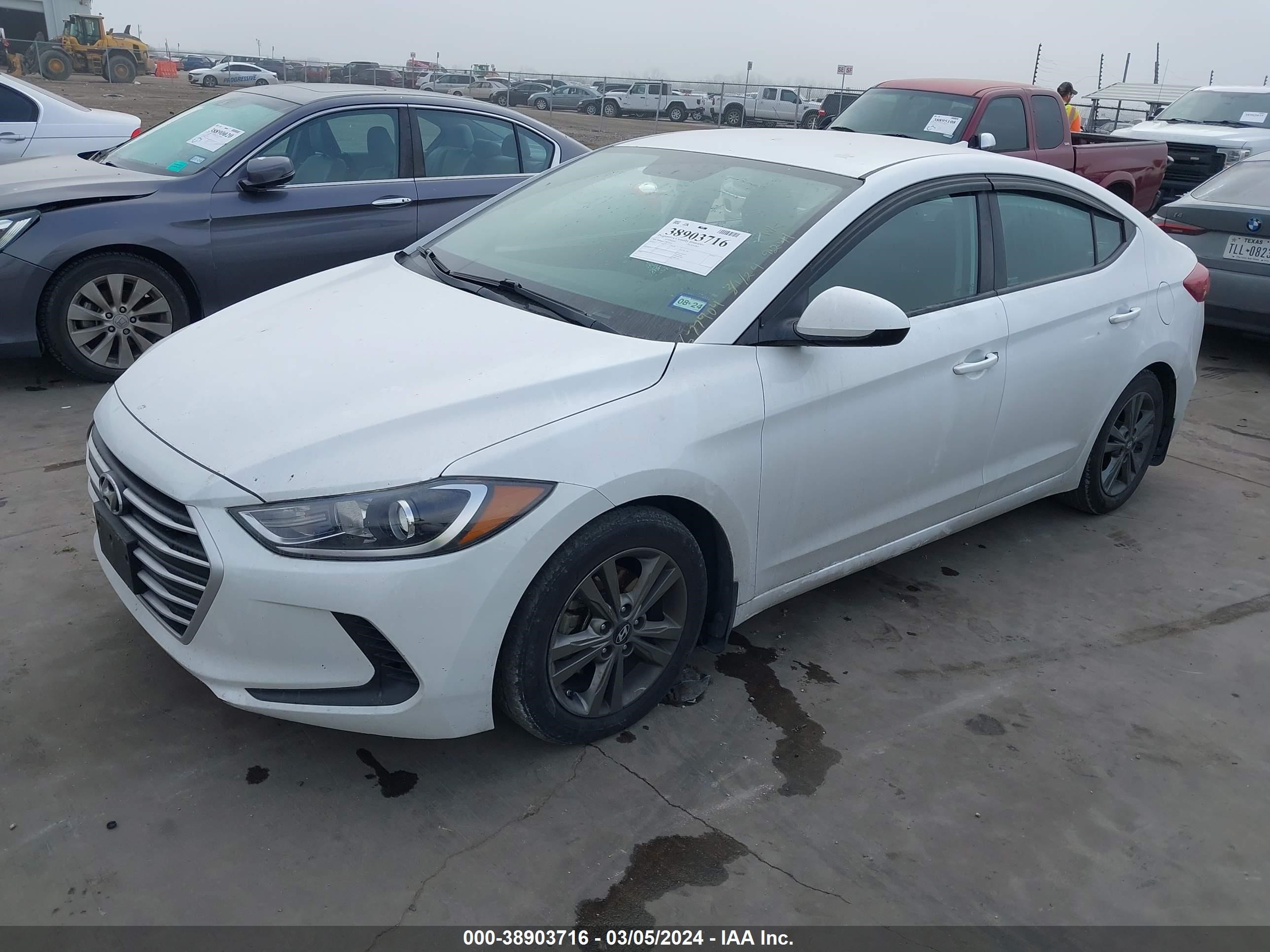 Photo 1 VIN: 5NPD84LF1JH239241 - HYUNDAI ELANTRA 