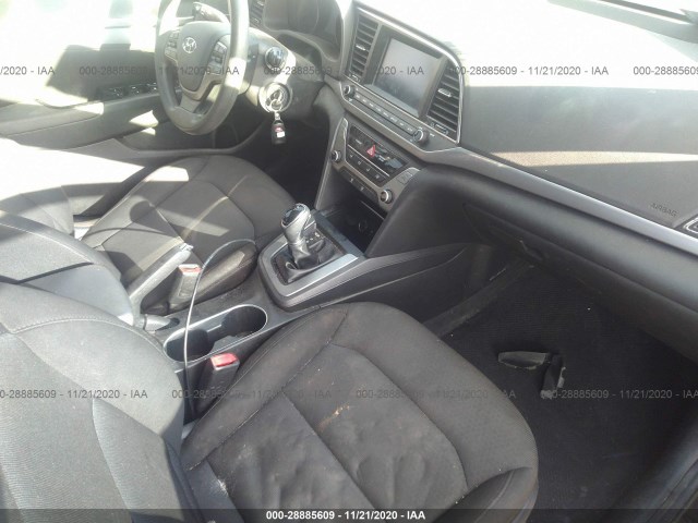 Photo 4 VIN: 5NPD84LF1JH246142 - HYUNDAI ELANTRA 