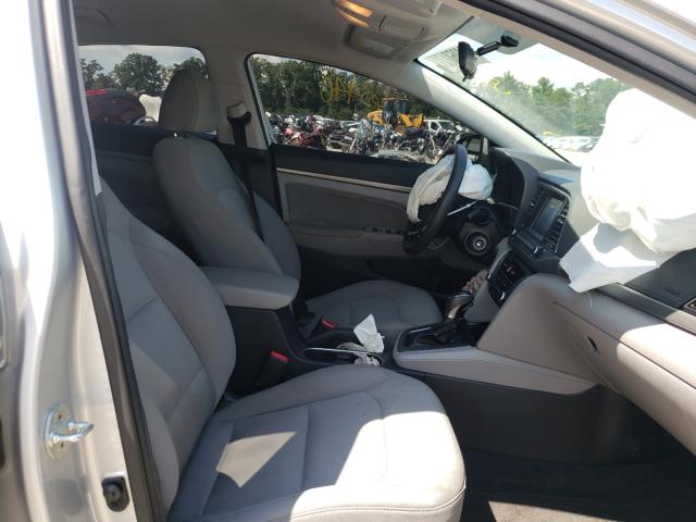 Photo 4 VIN: 5NPD84LF1JH247582 - HYUNDAI ELANTRA SE 