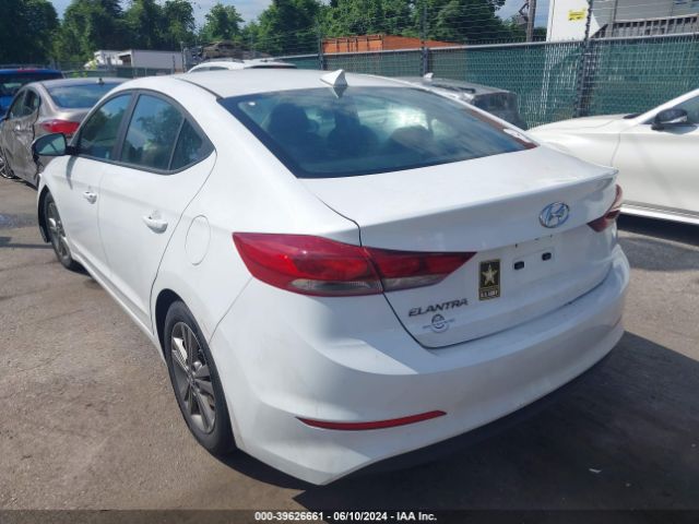 Photo 2 VIN: 5NPD84LF1JH265886 - HYUNDAI ELANTRA 