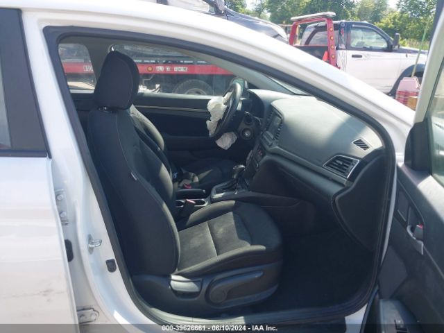 Photo 4 VIN: 5NPD84LF1JH265886 - HYUNDAI ELANTRA 