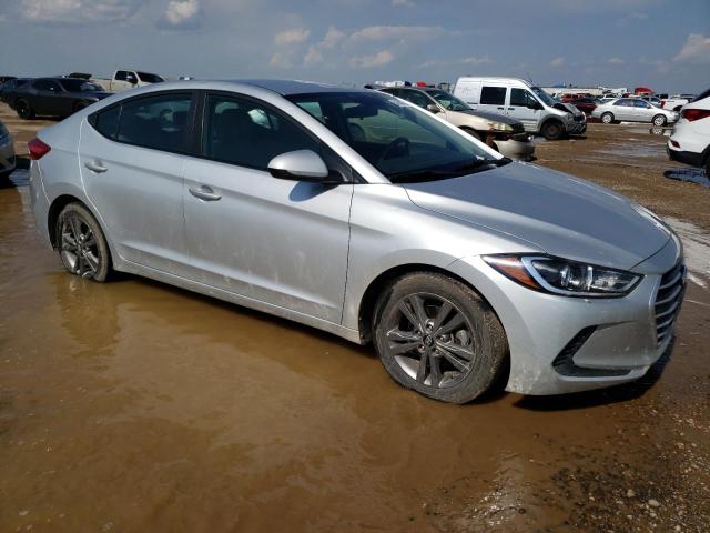 Photo 3 VIN: 5NPD84LF1JH299570 - HYUNDAI ELANTRA SE 