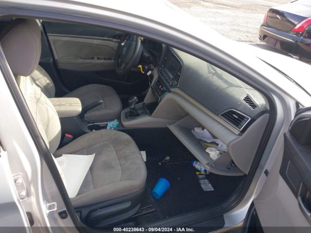 Photo 4 VIN: 5NPD84LF1JH307683 - HYUNDAI ELANTRA 