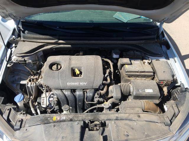 Photo 6 VIN: 5NPD84LF1JH312849 - HYUNDAI ELANTRA SE 