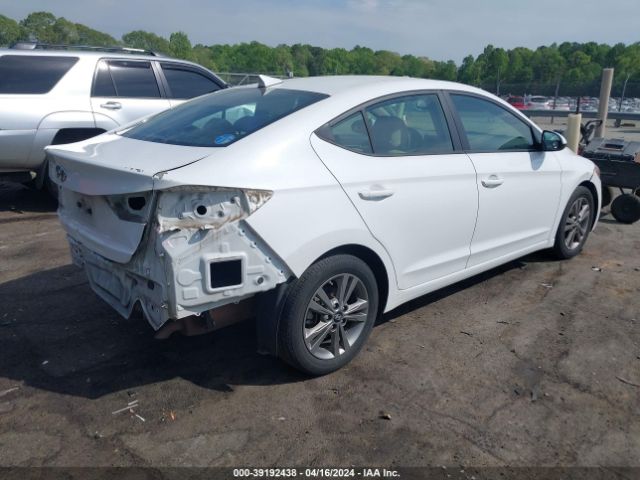 Photo 3 VIN: 5NPD84LF1JH322569 - HYUNDAI ELANTRA 